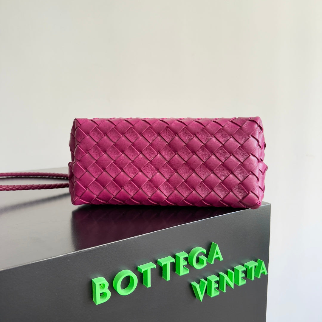 BOTTEGA VENETA 25S ANDIAMO 25 AUS HIMBEERROSA KALBSLEDER