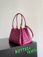 BOTTEGA VENETA 25S KLEINER FALLSCHIRM 29 IN HIMBEERROSA KALBSLEDER GOLDENE BESCHLÄGE