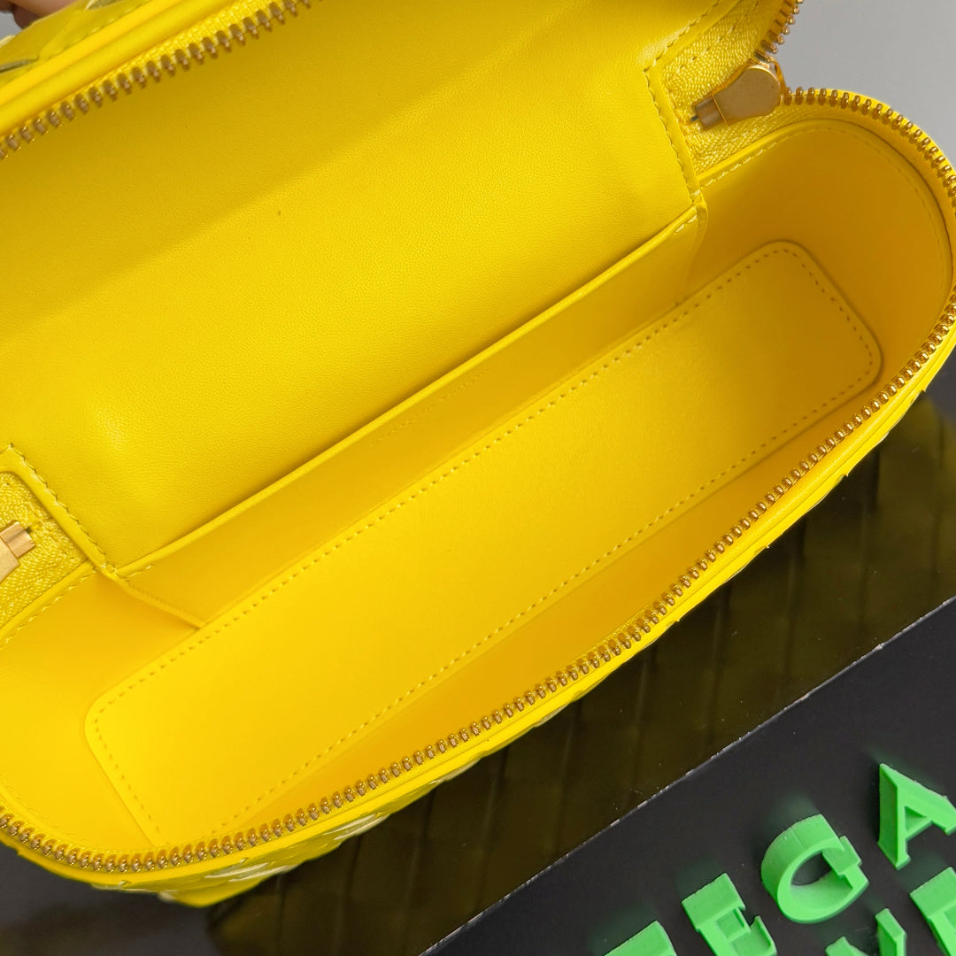 BOTTEGA VENETA 25S BANG BANG 22 IN ZITRONENGELBEM INTRECCIATO-KALBSKIN-GOLD-HARDWARE