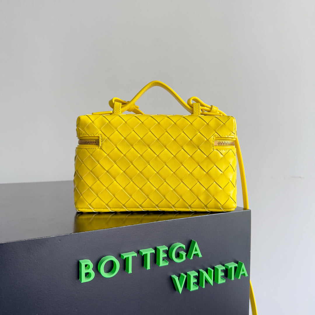 BOTTEGA VENETA 25S BANG BANG 22 IN ZITRONENGELBEM INTRECCIATO-KALBSKIN-GOLD-HARDWARE