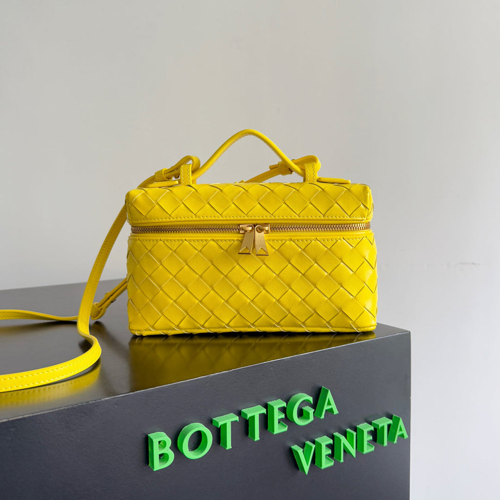 BOTTEGA VENETA 25S BANG BANG 22 IN ZITRONENGELBEM INTRECCIATO-KALBSKIN-GOLD-HARDWARE