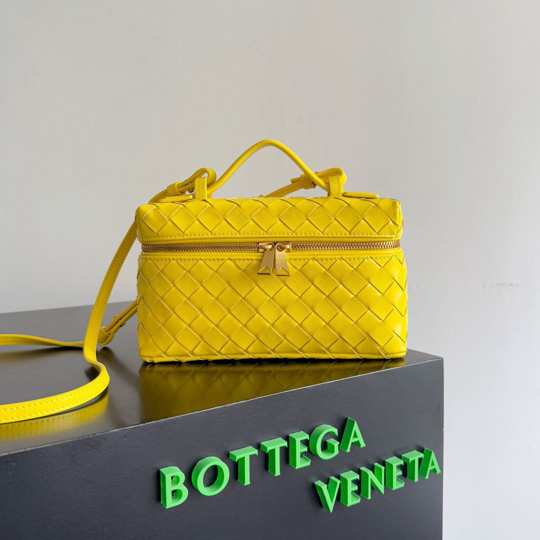 BOTTEGA VENETA 25S BANG BANG 22 IN ZITRONENGELBEM INTRECCIATO-KALBSKIN-GOLD-HARDWARE