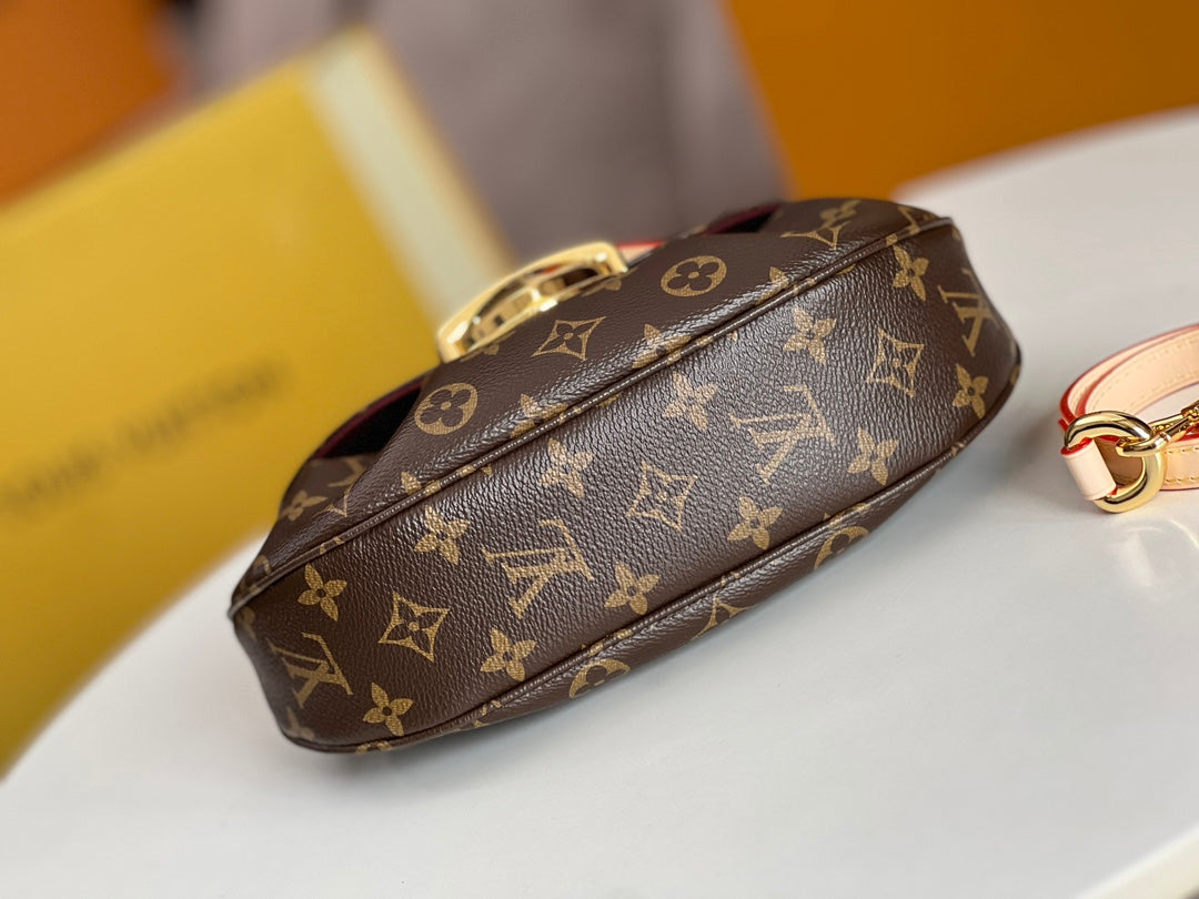 LV 25S SUNSET 27 IN BROWN MONOGRAM CALFSKIN GOLD HARDWARE