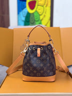LV 25S NOÉ CARGO 24 IN BROWN MONOGRAM CANVAS GOLD HARDWARE