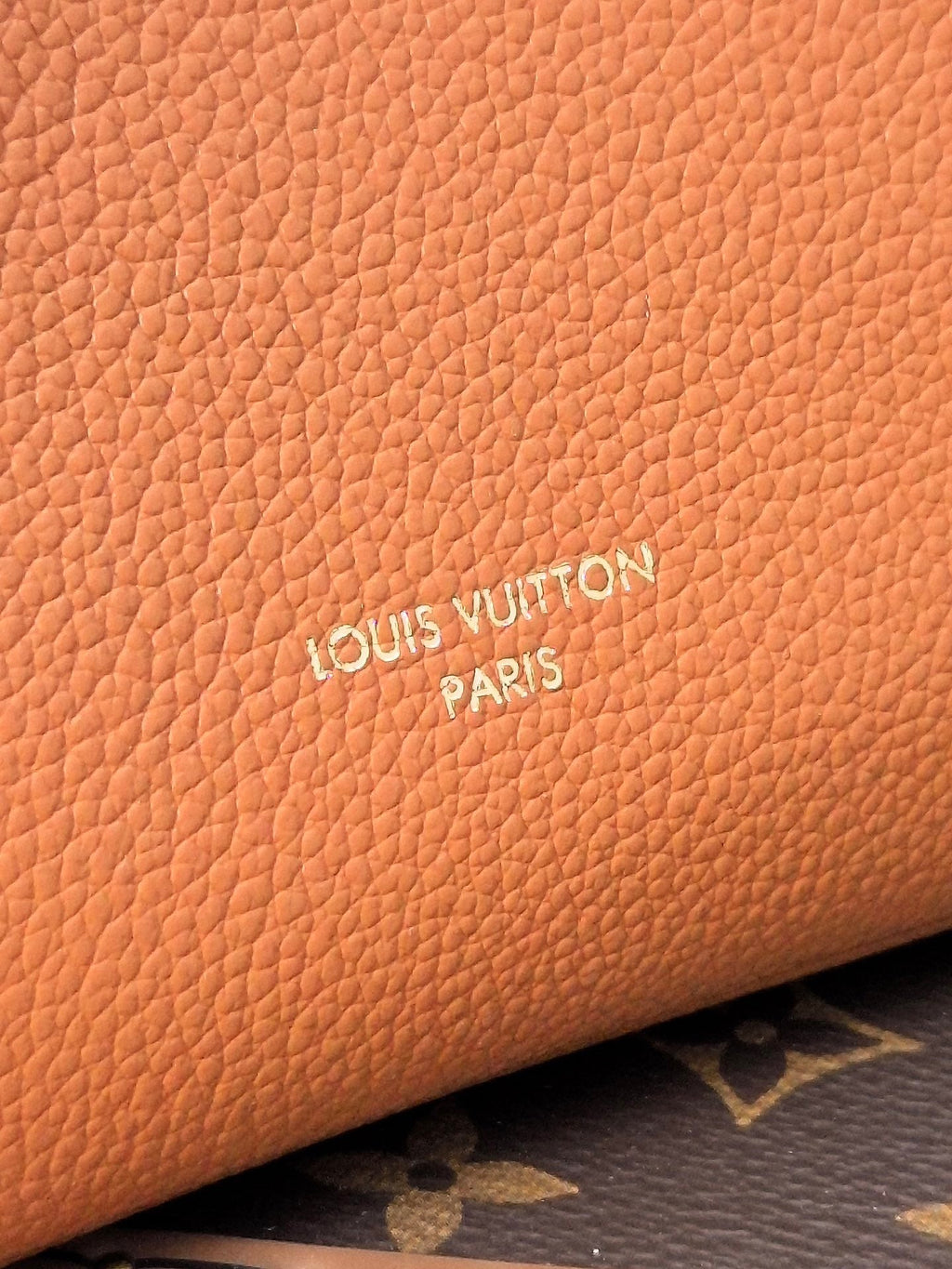 LV 25S LOW KEY ALL IN BB 18 IN BURNT SIENNA CALFSKIN GOLD HARDWARE