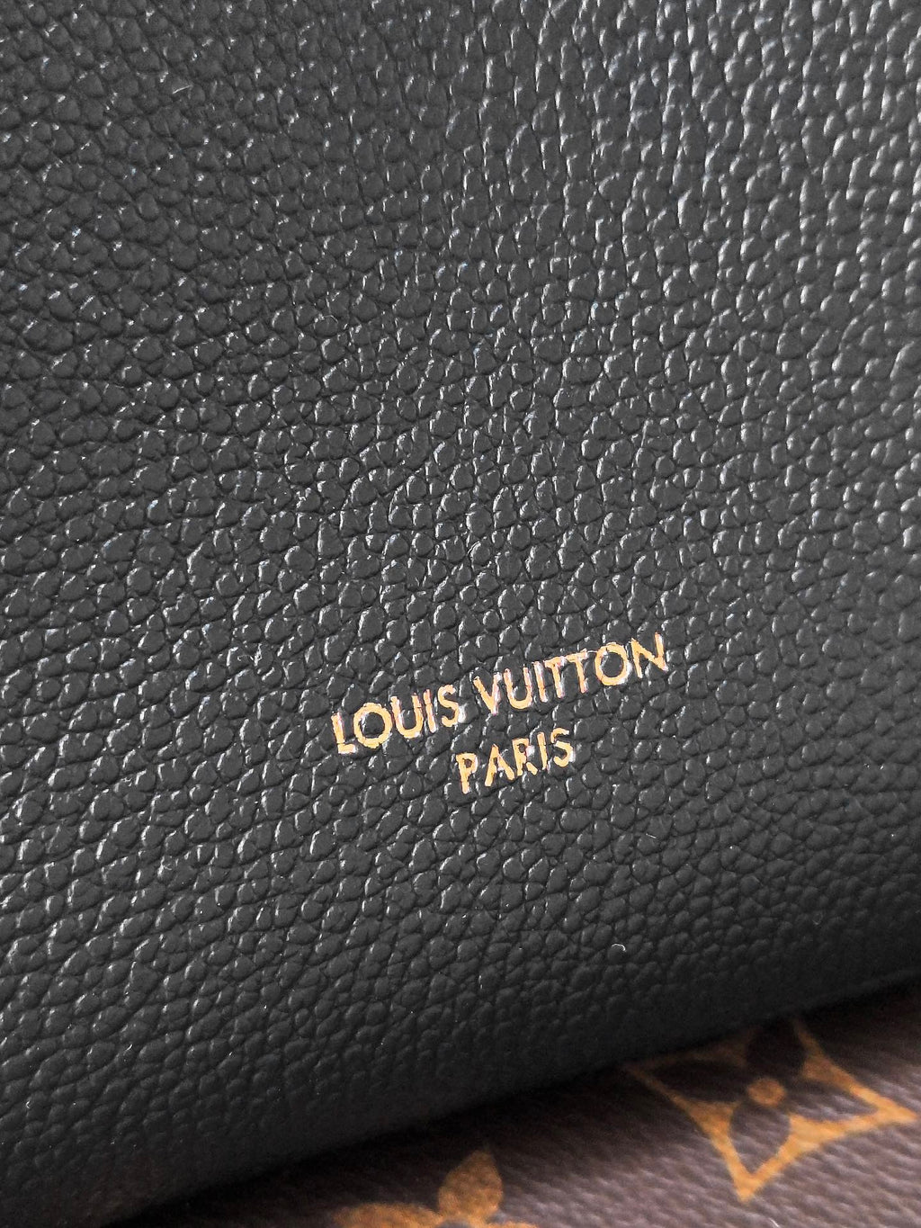 LV 25S LOW KEY ALL IN BB 18 IN BLACK CALFSKIN GOLD HARDWARE