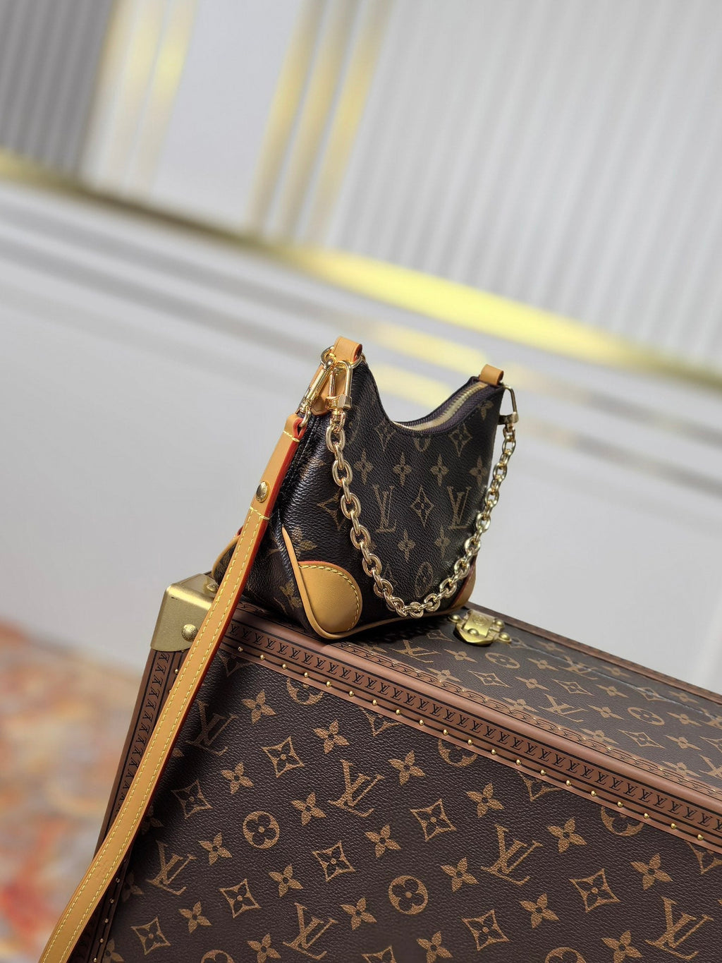 LV 25S BOULOGNE 20 IN DARK BROWN MONOGRAM CANVAS GOLD HARDWARE