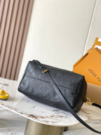 SPEEDY SOFT 30 IN SCHWARZEM MONOGRAM EMPREINTE LEDER