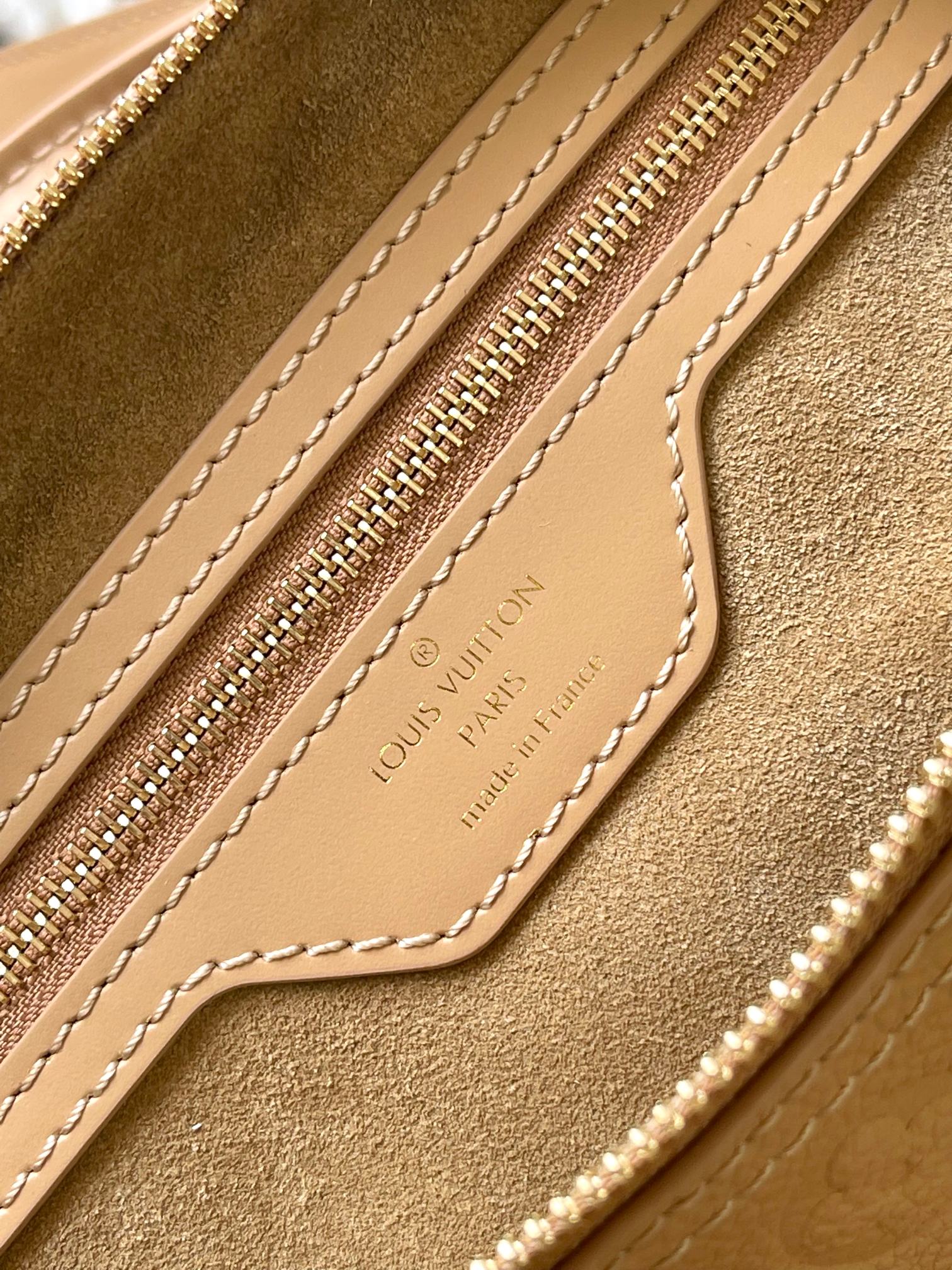 SPEEDY SOFT 30 IN PALE ORANGE EPROSSED CALFSKIN