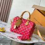 SPEEDY P9 BANDOULIÈRE 25 IN ROTEM MONOGRAMM-CANVAS MIT GOLDENEN BESCHLÄGEN