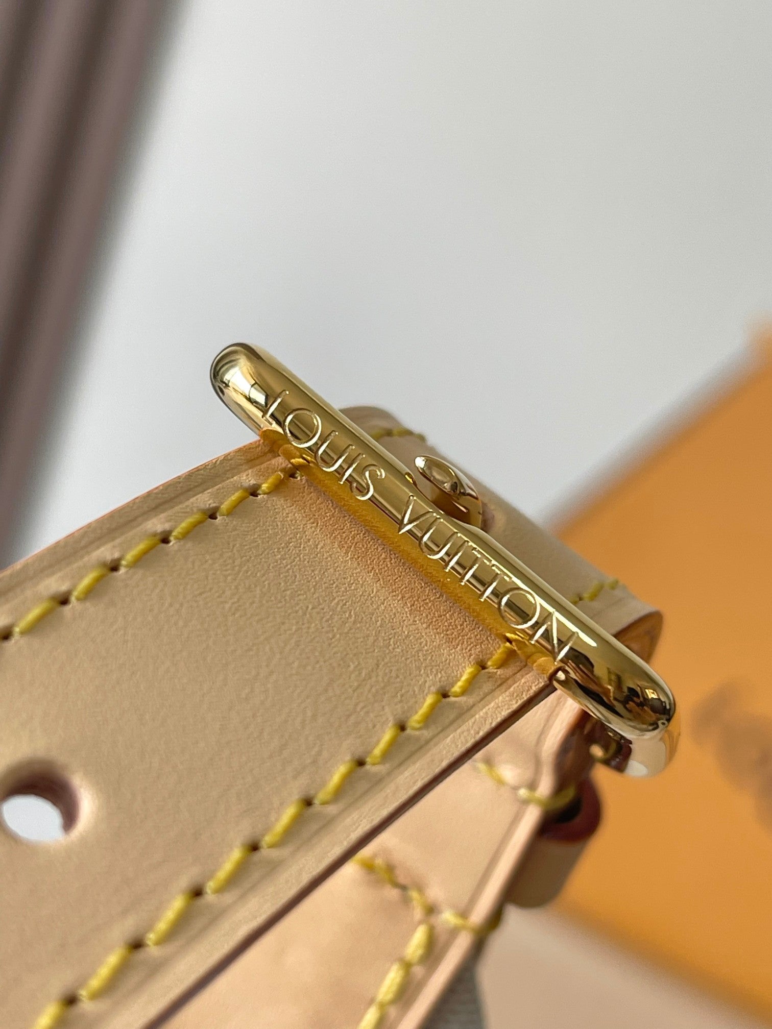 HILLS POCHETTE 20 IN WEISS MONOGRAMM MINI JACQUARD