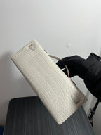KELLY CUT 31 IN WHITE SHINNY ALLIGATOR LEATHER WITH GOLD HARDWARE (MADE-TO-ODER)