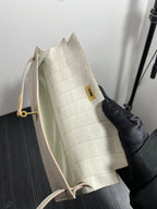 KELLY CUT 31 IN WHITE SHINNY ALLIGATOR LEATHER WITH GOLD HARDWARE (MADE-TO-ODER)