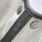 GARDEN PARTY 23CM IN GREY CALFSKIN