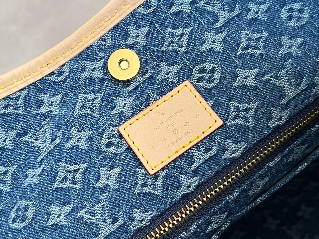 LV 25S Tragetasche 39 in blauem Denim mit Monogramm-Lederbesatz