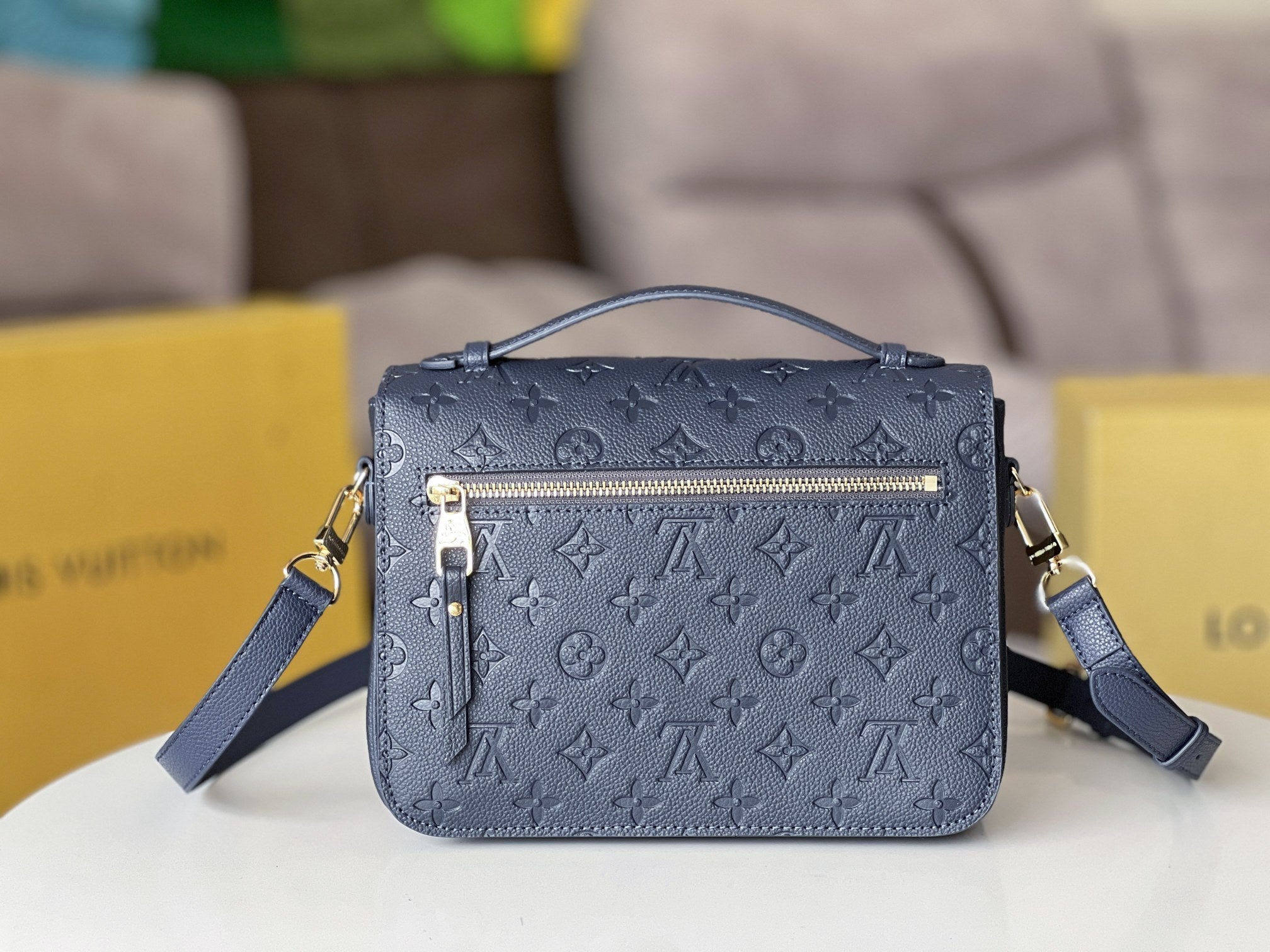 LV 25S Pochette Métis 25 in Dunkelblau, Monogramm-beschichtetes Canvas, goldene Beschläge