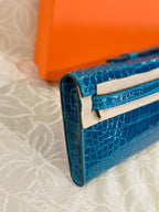 KELLY CUT 31 IN CLASSIC BLUE SHINNY ALLIGATOR LEATHER WITH SILVER HARDWARE (MADE-TO-ODER)