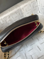 CAMERA BAG 18 IN BLACK QUILTED LAMBSKIN DOUBLE C GOLD COIN