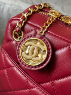 CAMERA BAG 24 IN RED QUILTED LAMBSKIN DOUBLE C GOLD COIN