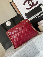 CAMERA BAG 24 IN RED QUILTED LAMBSKIN DOUBLE C GOLD COIN