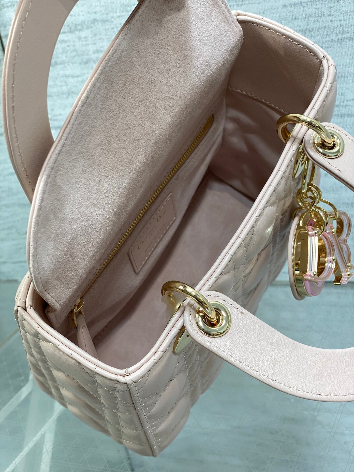 LADY MINI BAG 20 IN HELLROSE LAMMLEDER