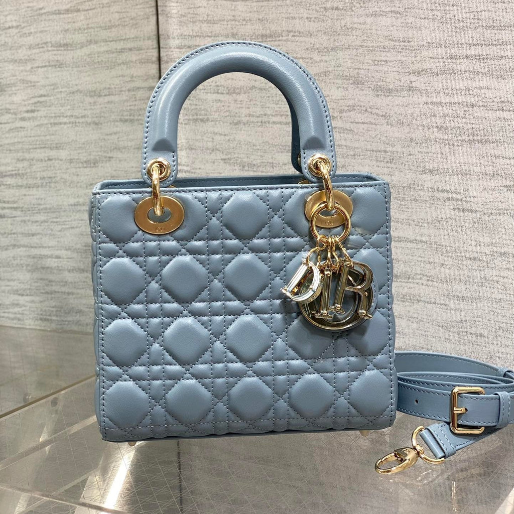 LADY MINI-TASCHE 20 IN ZERULEANBLAUEM LAMMLEDER