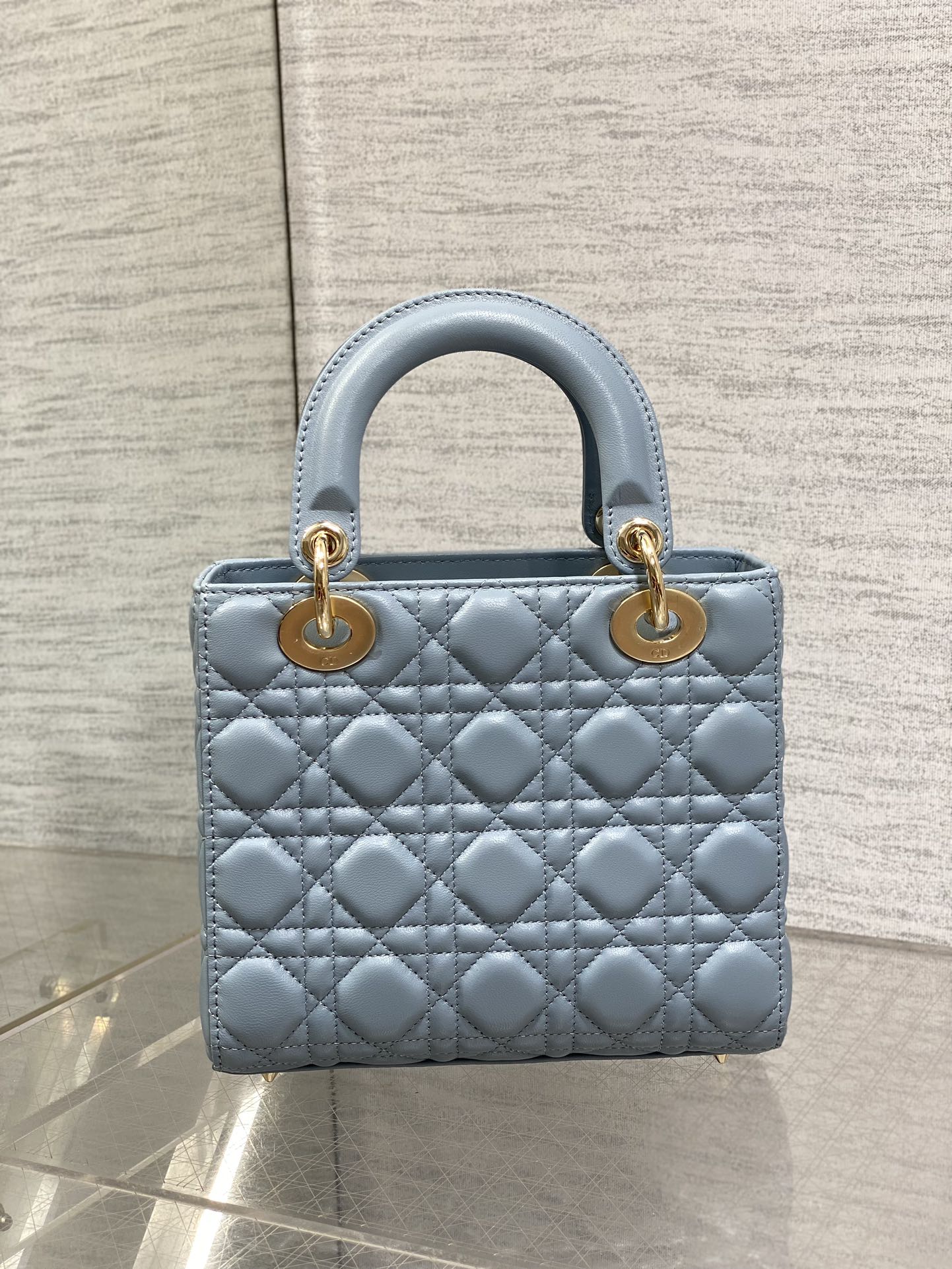 LADY MINI-TASCHE 20 IN ZERULEANBLAUEM LAMMLEDER