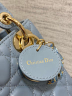 LADY MINI-TASCHE 17 IN ZERULEANBLAUEM LAMMLEDER