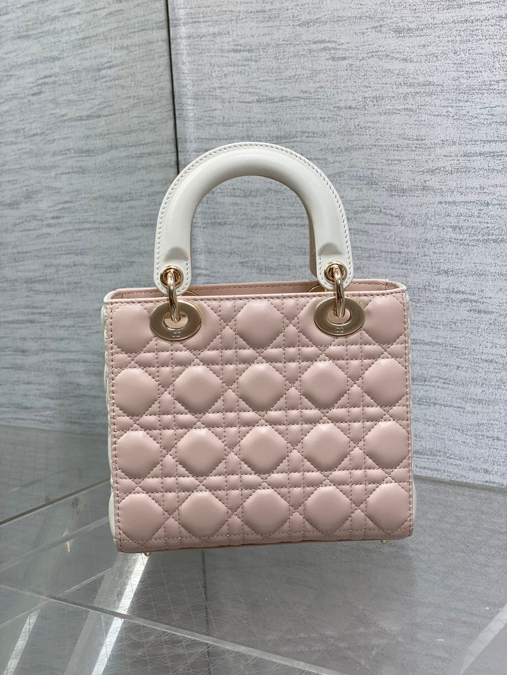 MEDIUM LADY BAG 20 IN BABY PINK QUILTED MACROCANNAGE CALFSKIN WHITE STRAP