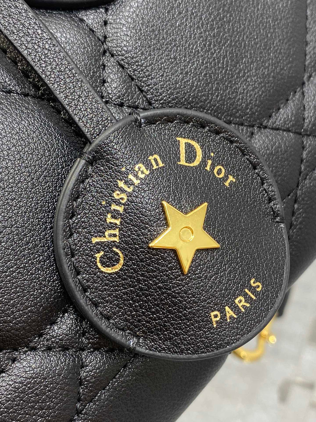 GROOVE MINI 20-TÜTE IN SCHWARZEM LAMMLEDER