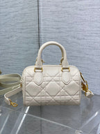 GROOVE 20 BAG IN WHITE CREAM LAMBSKIN