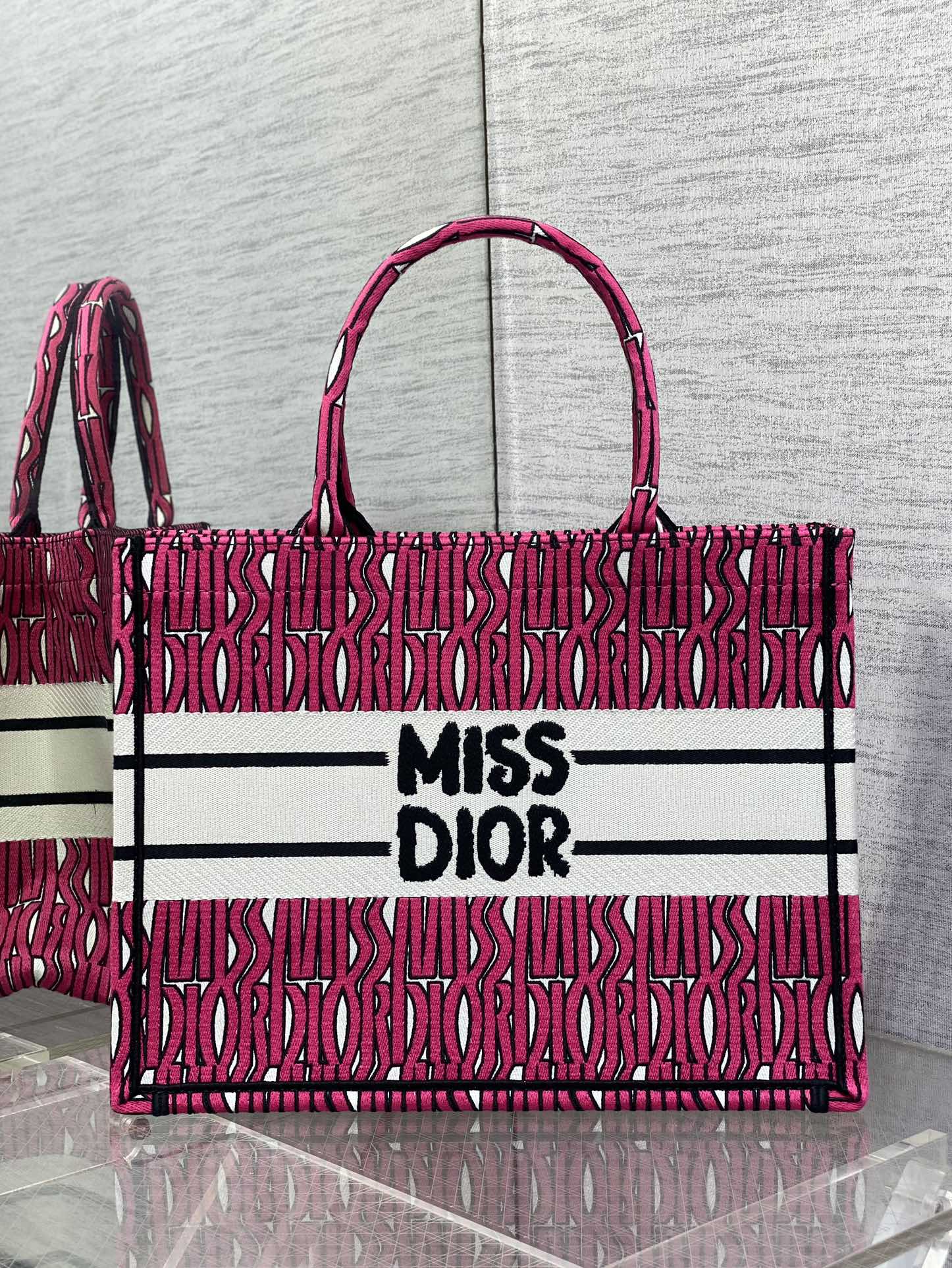MISS TOTE 36 IN MAGENTA PURPLE CANVAS