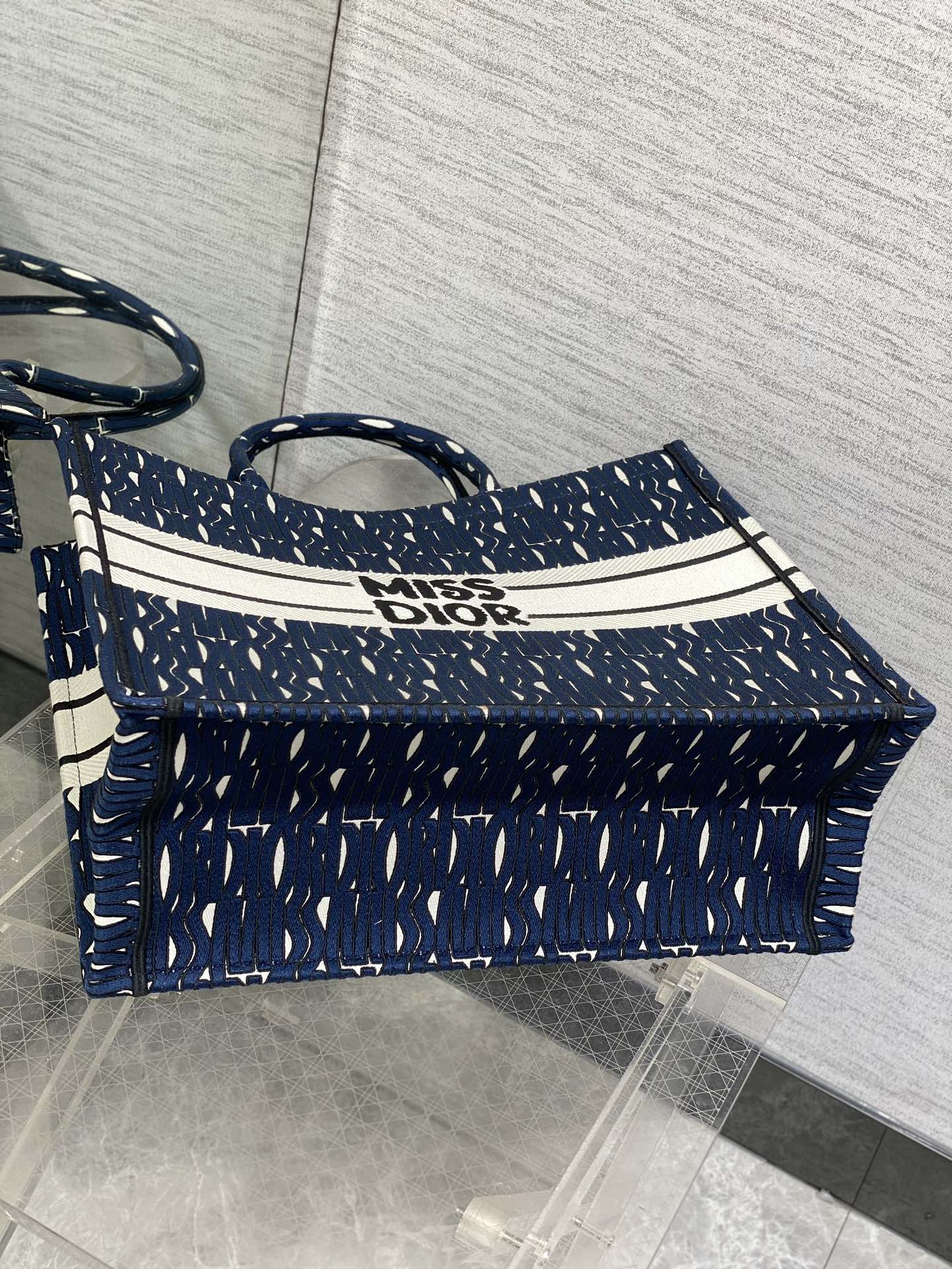 MISS LARGE TOTE 42 IN WHITE MIX DEEP COVE BLUE CANVAS