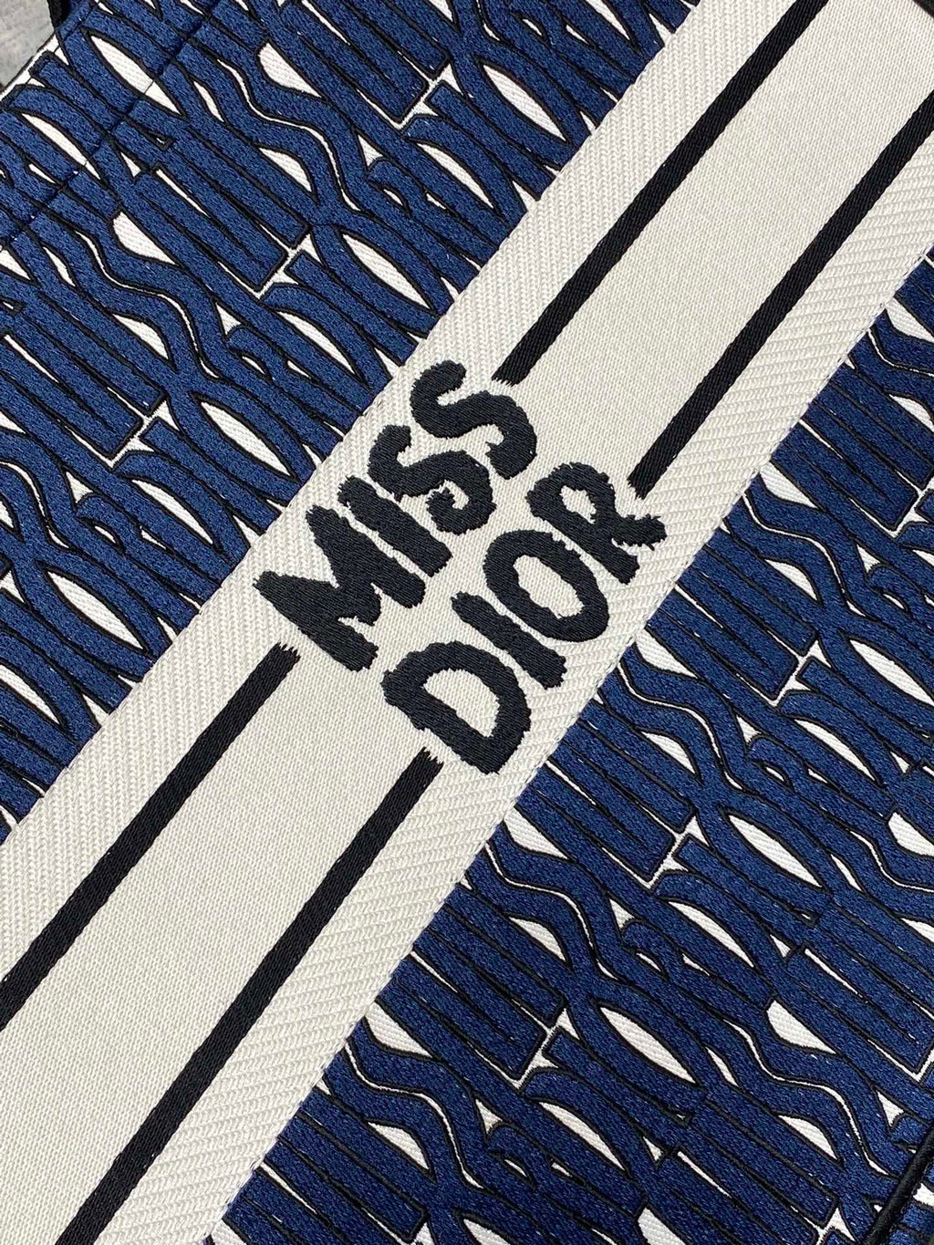 MISS LARGE TOTE 42 IN WHITE MIX DEEP COVE BLUE CANVAS