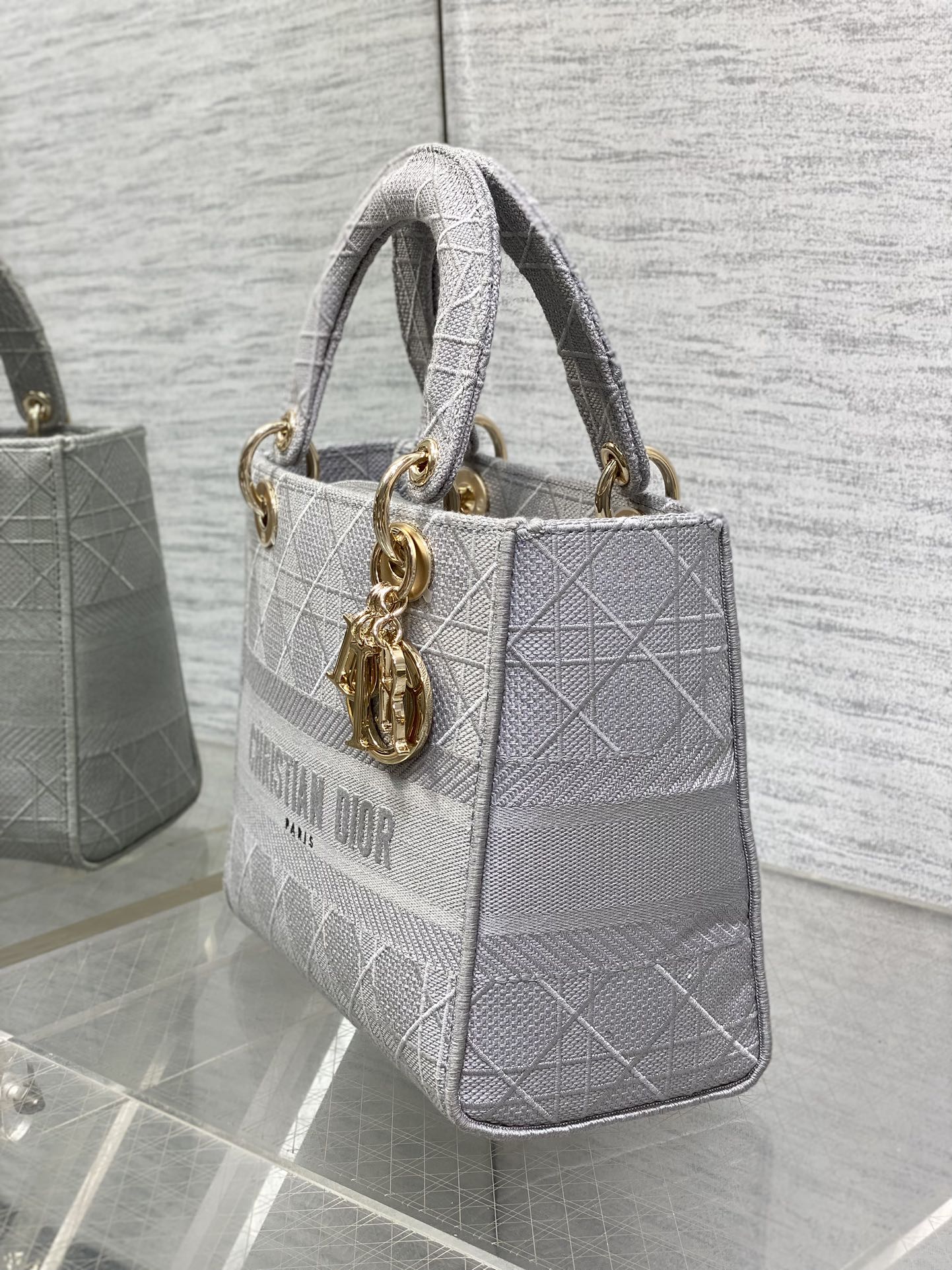 KLEINE 24-LADY-TASCHE AUS HELLGRAUEM CANVAS