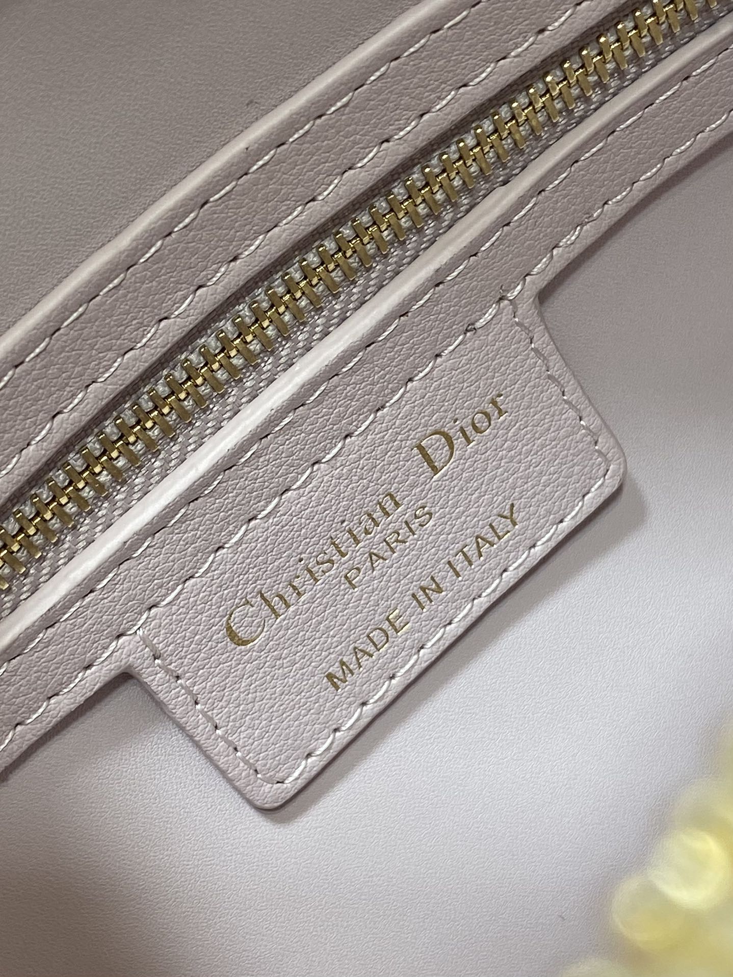 GROOVE 20 BAG IN LIGHT PINK LAMBSKIN