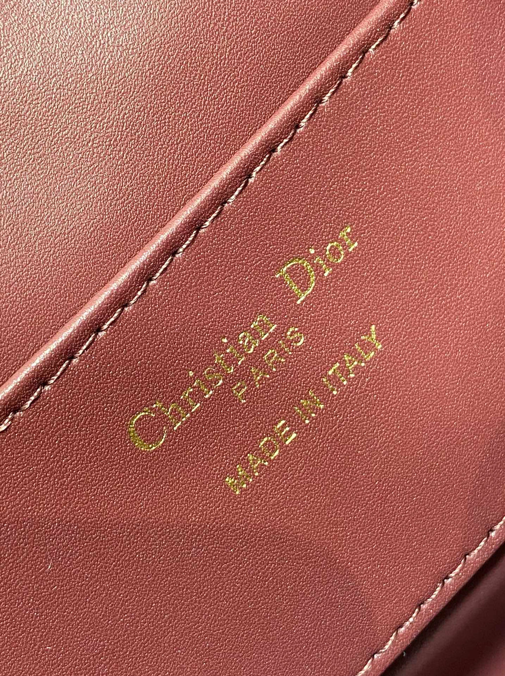 KLEINER 20-CARO-RUCKSACK IN PFLAUMENLILA MAKROCANNAGE-LAMMLEDER