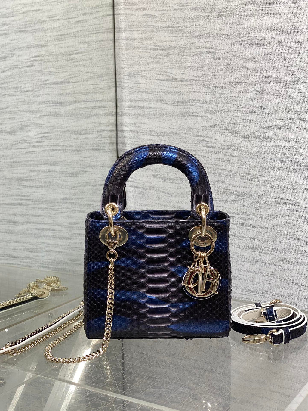 MINI 17 LADY BAG IN MARINEBLAU MIX SCHWARZES SCHLANGENHAUTMUSTER LAMMLEDER