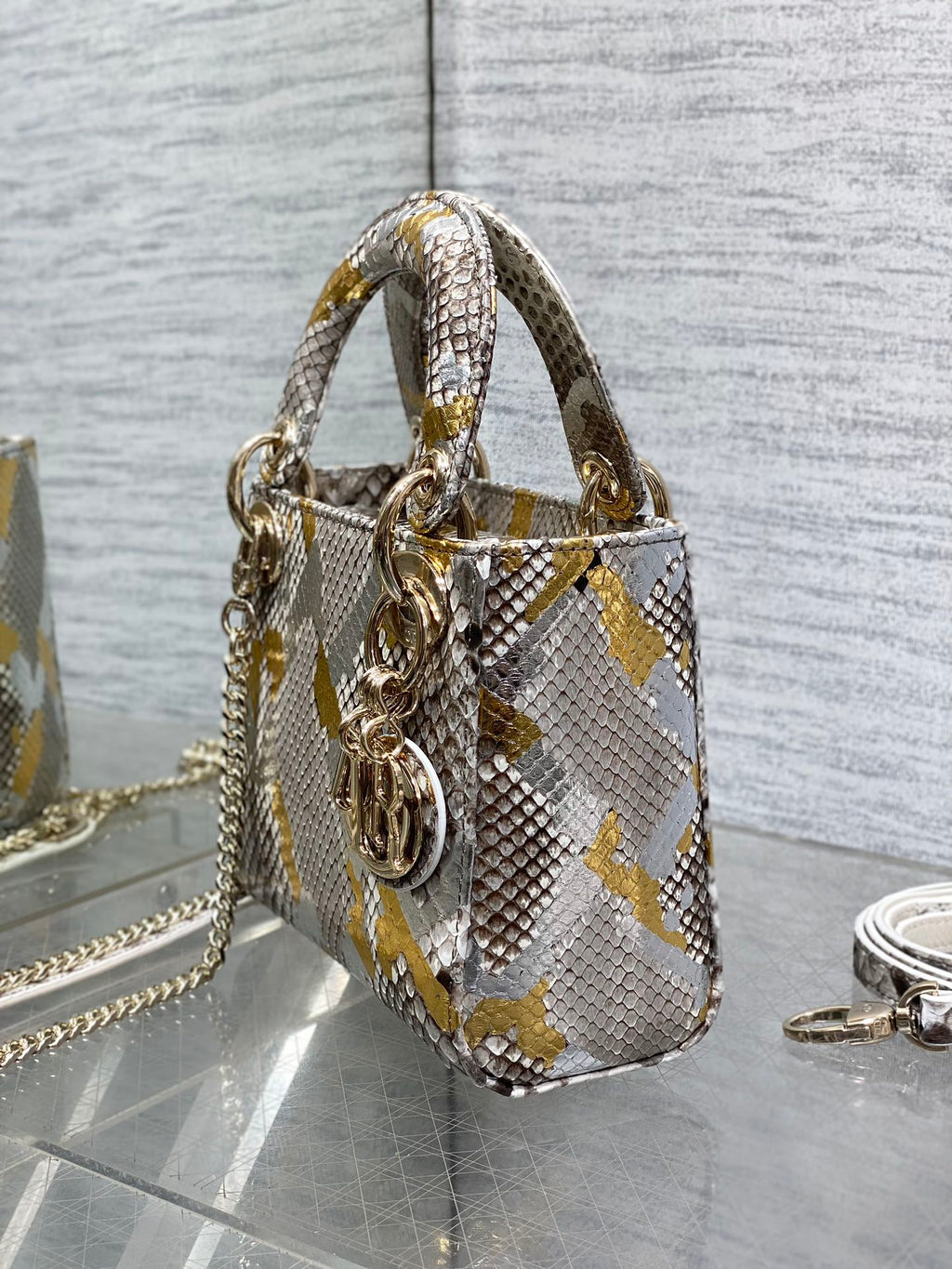 MINI 17 LADY BAG IN FARBENFROHEM SCHLANGENMUSTER LAMMLEDER 225983