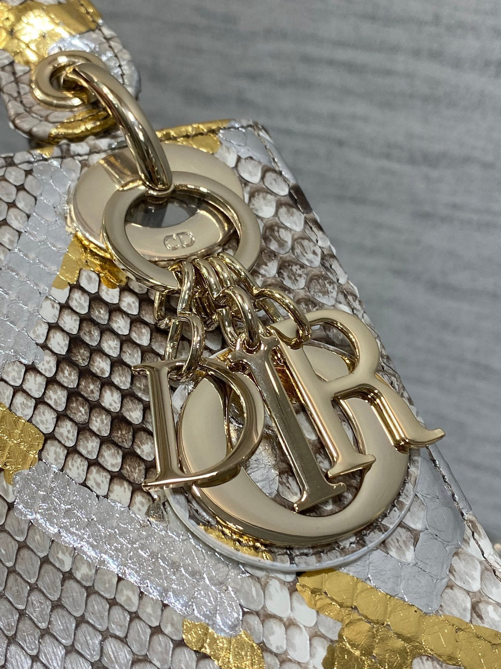 MINI 17 LADY BAG IN FARBENFROHEM SCHLANGENMUSTER LAMMLEDER 225983