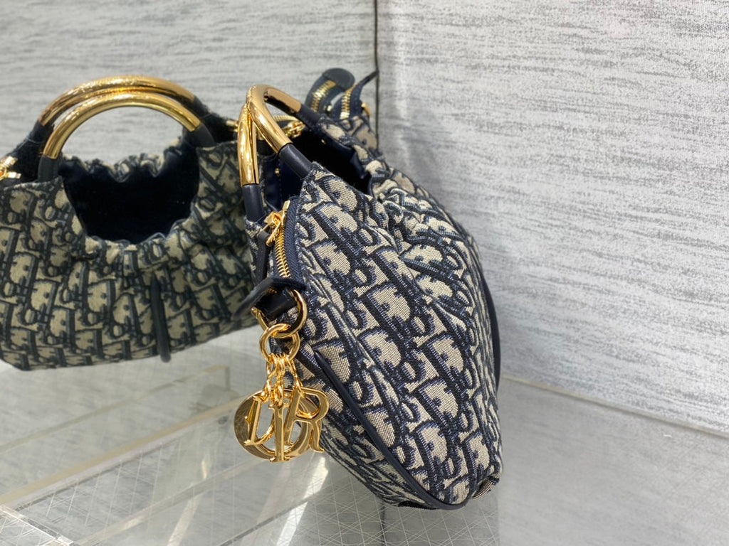 Geöffnete Handtasche 36 Tasche Blau Obliqué Jacquard