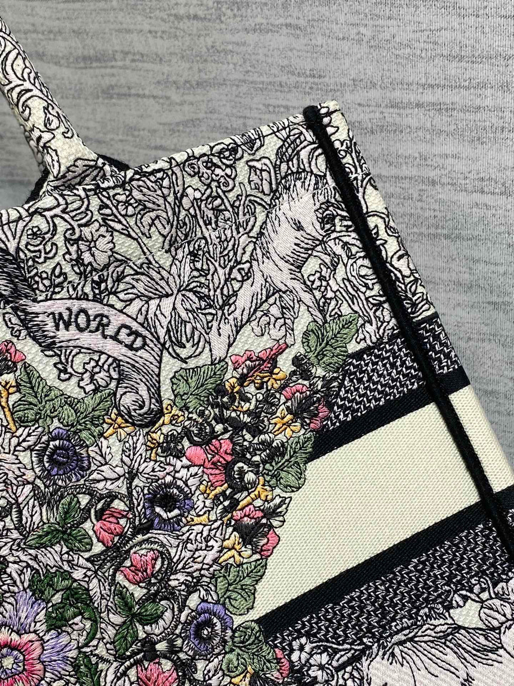 Mittlere 36-Buchtasche aus farbenfrohem Canvas 226290