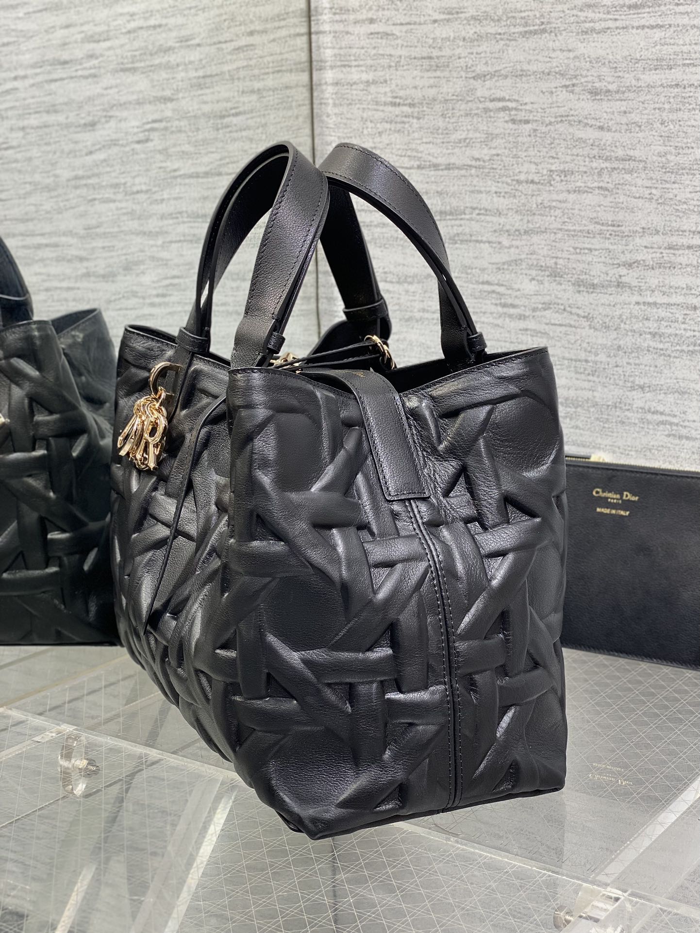ALWAYS MEDIUM 28 BAG IN BLACK MACROCANNAGE CALFSELD IN