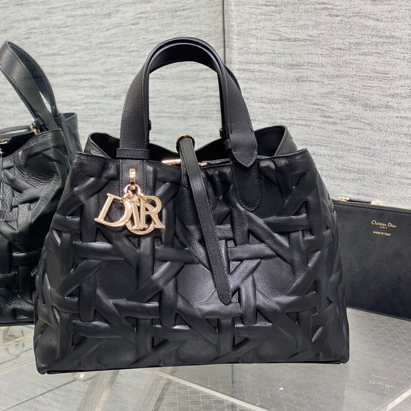 ALWAYS MEDIUM 28 BAG IN BLACK MACROCANNAGE CALFSELD IN