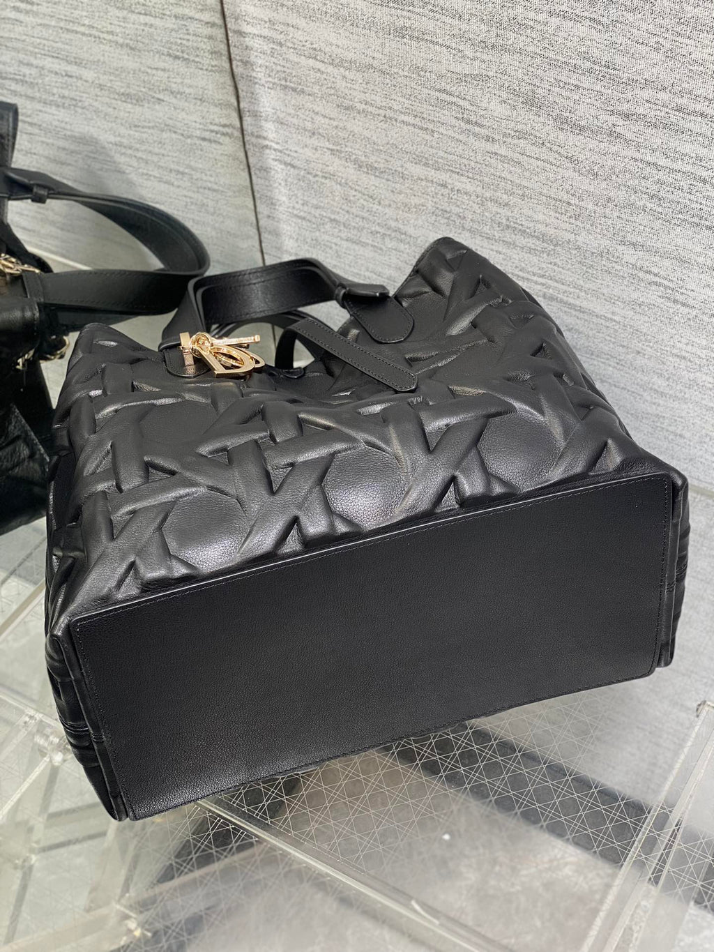 ALWAYS MEDIUM 28 BAG IN BLACK MACROCANNAGE CALFSELD IN