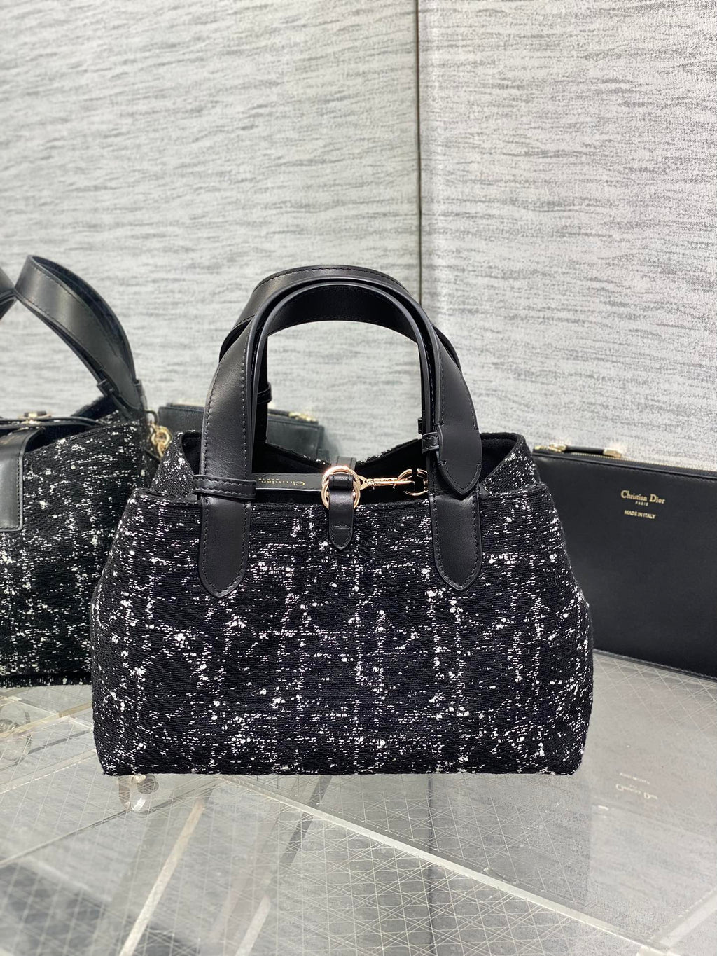 MINI 23 TOUJOURS TASCHE IN SCHWARZ-MIX WEISSEM CANNAGE-TWEED MIT GOLDENEN BESCHLÄGEN
