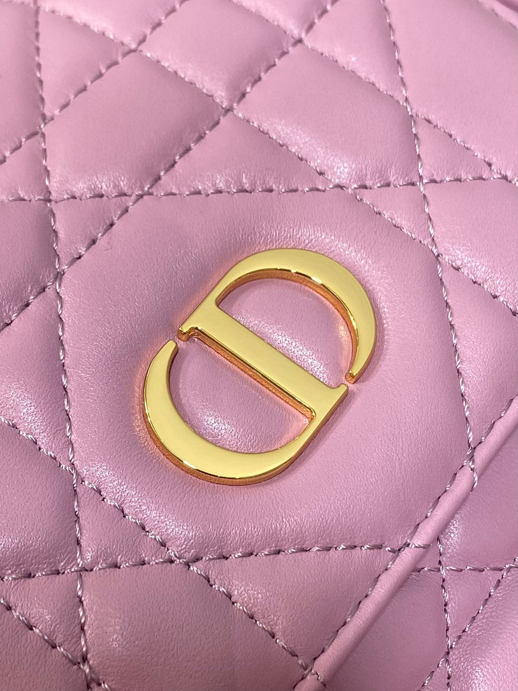 MITTELGROSSES 25 CARO RUCKSACK FLAMINGO PINK MAKROCANNAGE LAMMSCHILD