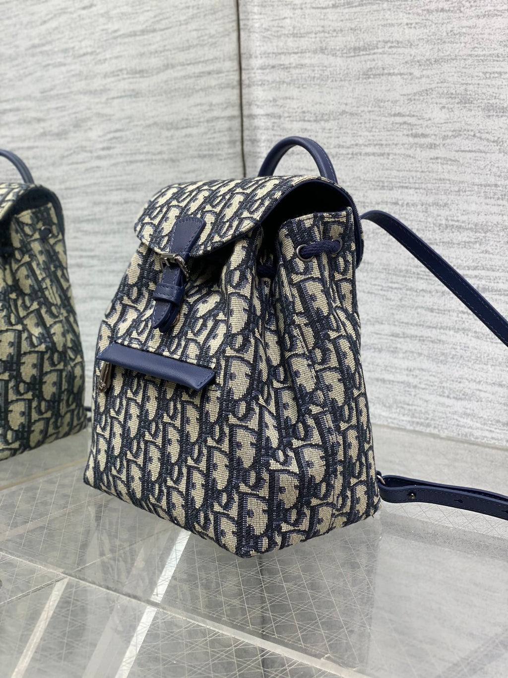 RUCKSACK 19 IN BLAU SCHIEFMONOGRAMM-JACQUARD
