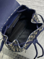 RUCKSACK 19 IN BLAU SCHIEFMONOGRAMM-JACQUARD