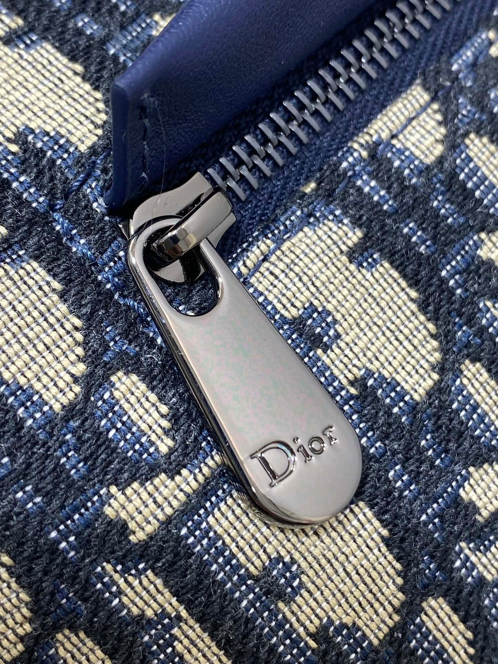 RUCKSACK 19 IN BLAU SCHIEFMONOGRAMM-JACQUARD